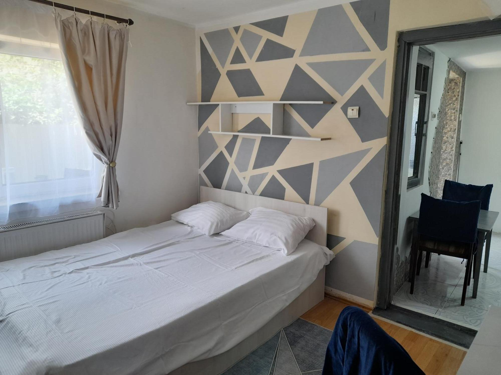 Garsoniera Sic Zona Terapia Zona Linistita La Casa Cu Parcare Cluj-Napoca Exterior foto