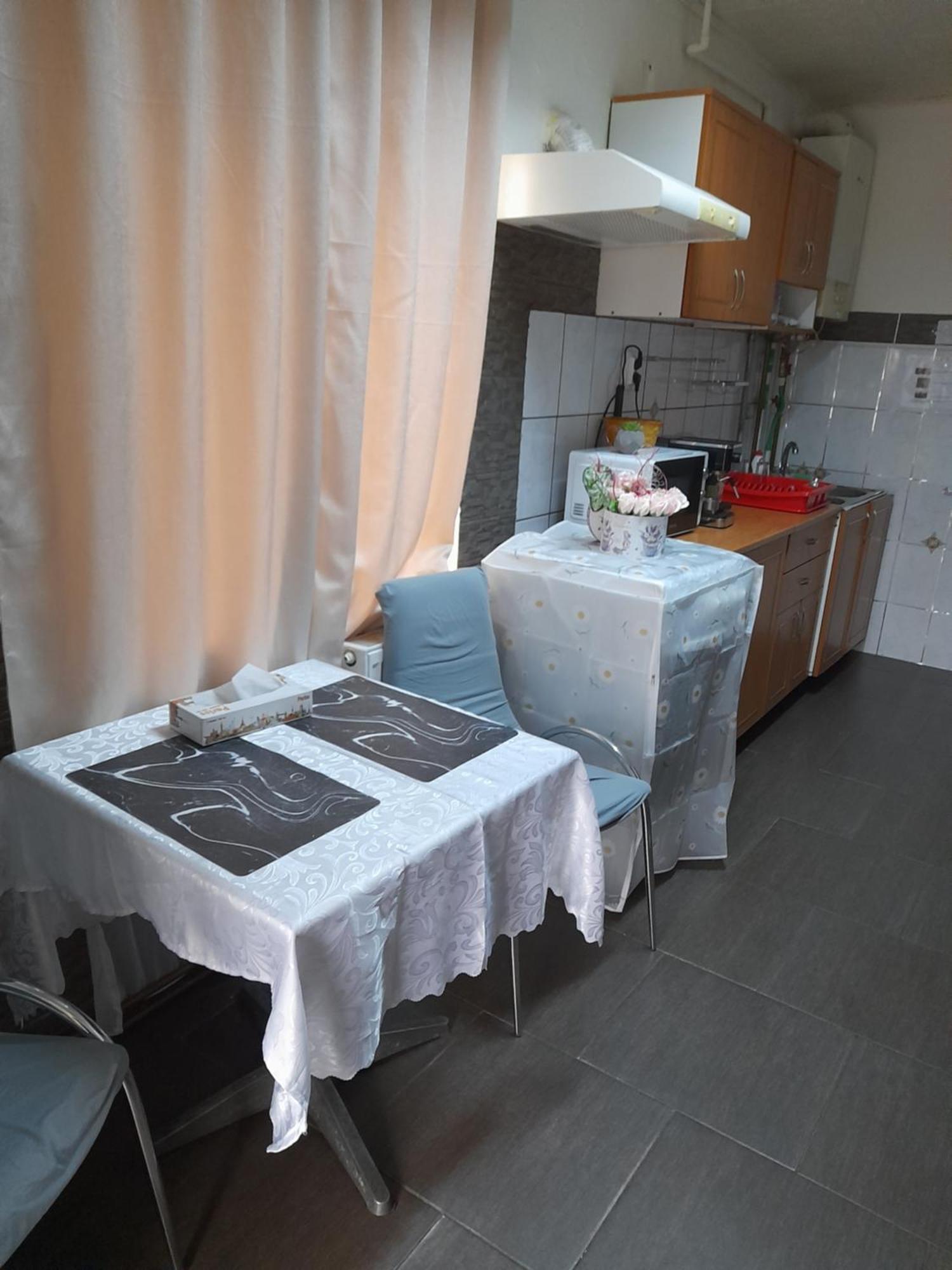 Garsoniera Sic Zona Terapia Zona Linistita La Casa Cu Parcare Cluj-Napoca Exterior foto
