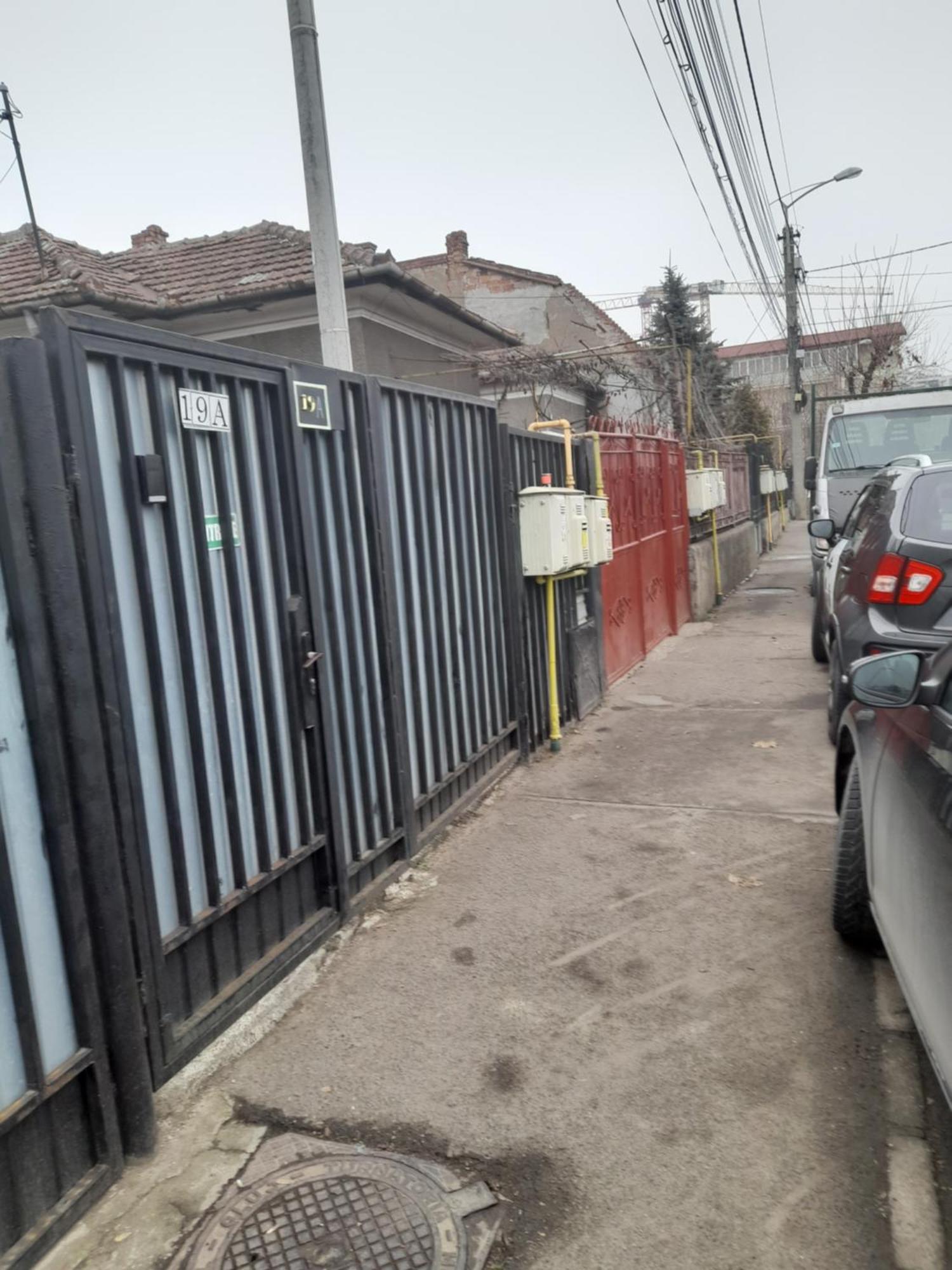 Garsoniera Sic Zona Terapia Zona Linistita La Casa Cu Parcare Cluj-Napoca Exterior foto