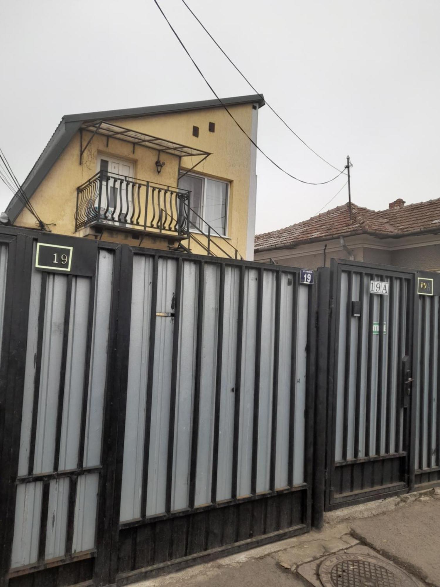 Garsoniera Sic Zona Terapia Zona Linistita La Casa Cu Parcare Cluj-Napoca Exterior foto